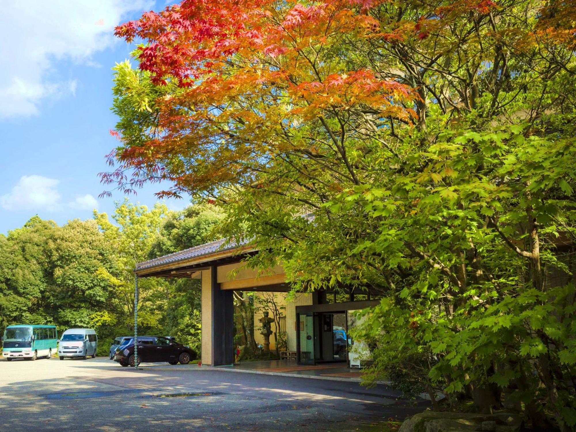 Hotel Yamashiro Onsen Midori No Yado Bansyoukaku Kaga  Zewnętrze zdjęcie