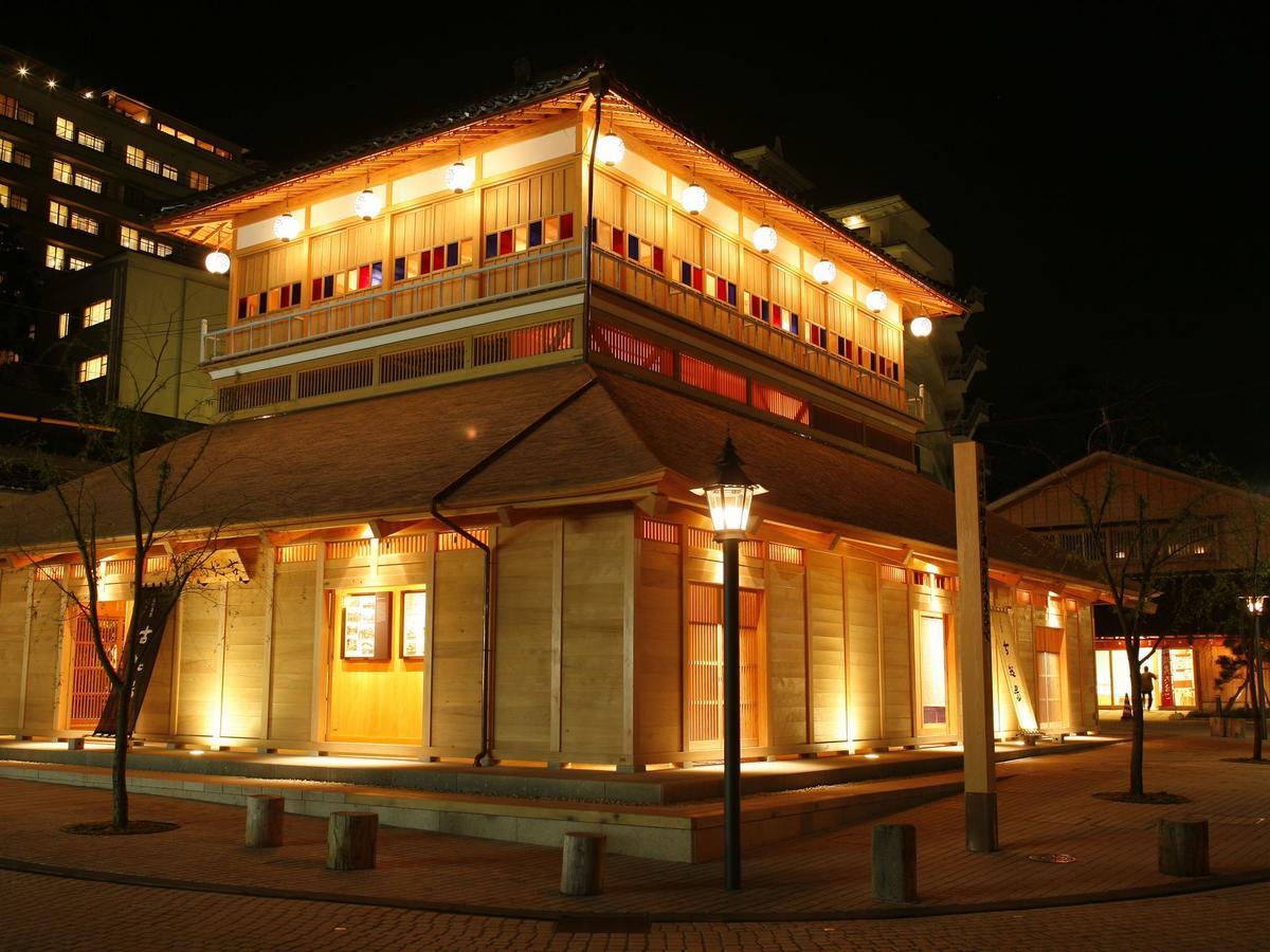 Hotel Yamashiro Onsen Midori No Yado Bansyoukaku Kaga  Zewnętrze zdjęcie