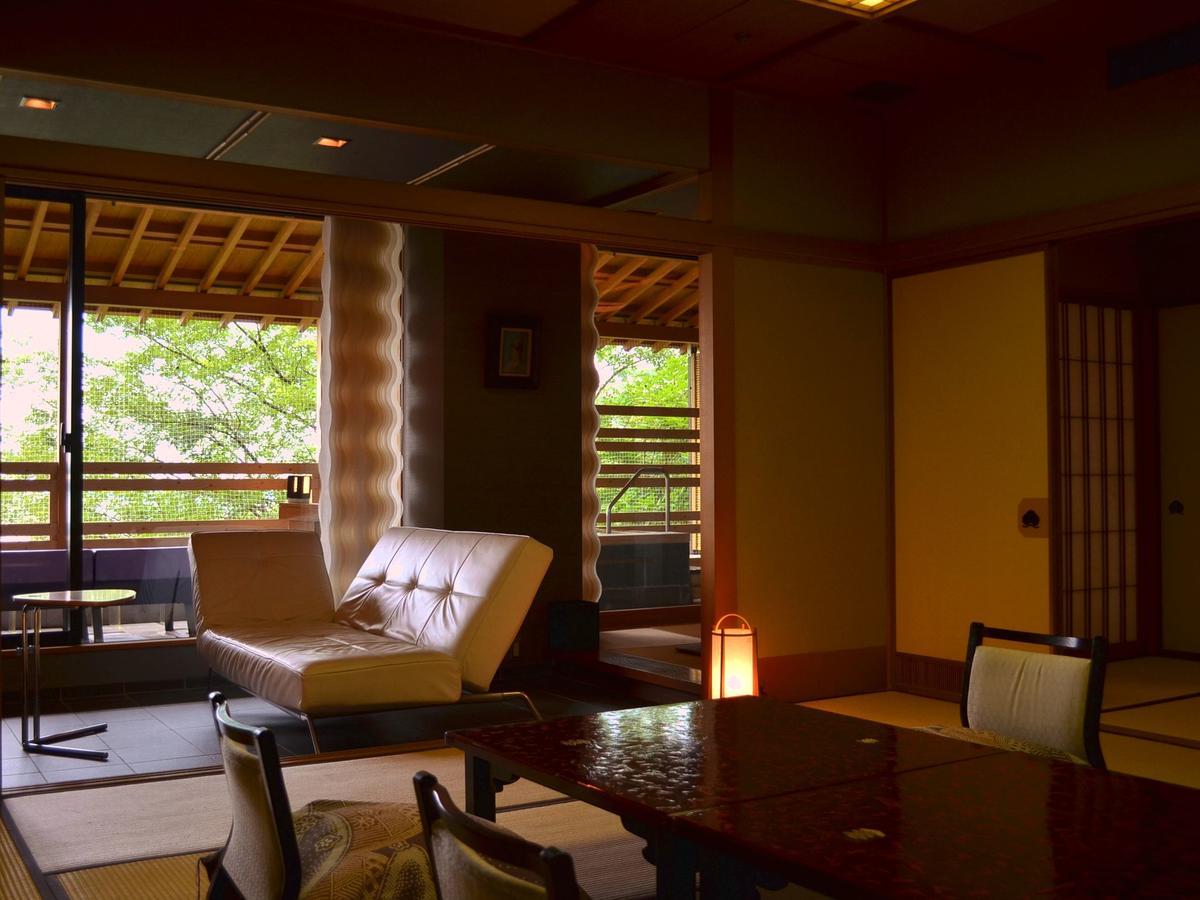 Hotel Yamashiro Onsen Midori No Yado Bansyoukaku Kaga  Zewnętrze zdjęcie