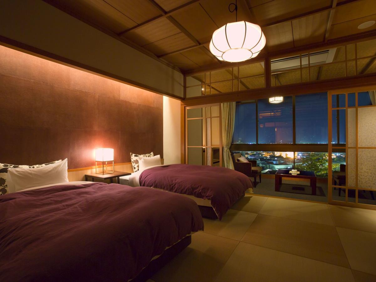 Hotel Yamashiro Onsen Midori No Yado Bansyoukaku Kaga  Zewnętrze zdjęcie