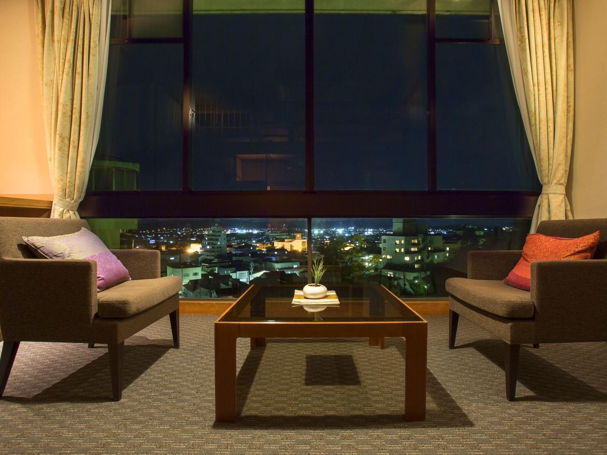 Hotel Yamashiro Onsen Midori No Yado Bansyoukaku Kaga  Zewnętrze zdjęcie